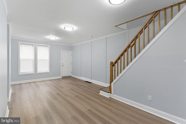 Building Photo - 2114 E Birch St