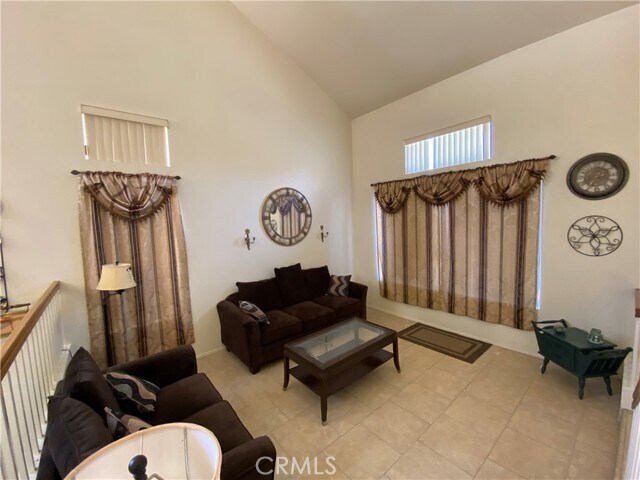 Foto del edificio - 22680 Laguna Dr