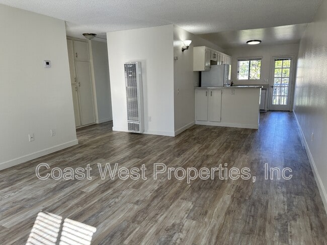 Foto del edificio - 3563 Roosevelt St