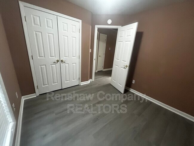 Building Photo - 100 Long Meadow Dr