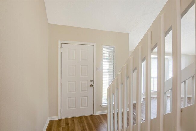 Foto del edificio - 11507 Crooked Pine Dr