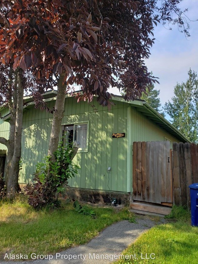 Primary Photo - 2 br, 1 bath House - 10216 Thimbleberry Dr