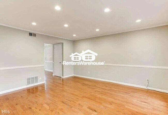 Foto del edificio - 6520 Roswell Rd