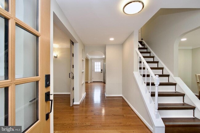 Building Photo - 10622 Runaway Ln