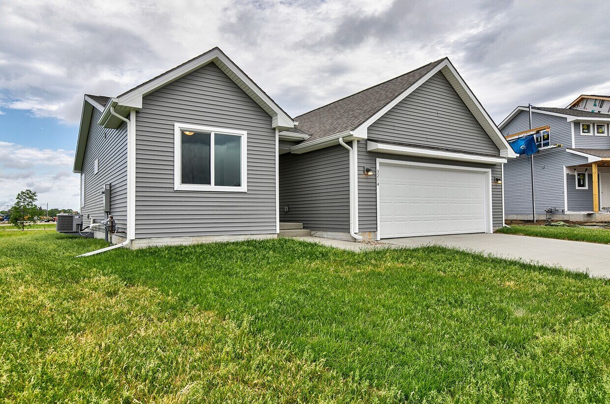 3516 Wolf Creek Rd SW, Bondurant, IA 50035 House Rental in Bondurant