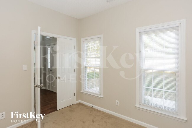 Foto del edificio - 3883 Meadow Ridge Dr NW