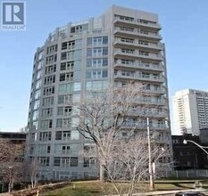 Building Photo - 336-336 Spadina Rd