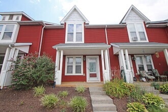 Building Photo - 1272 Frost Pl
