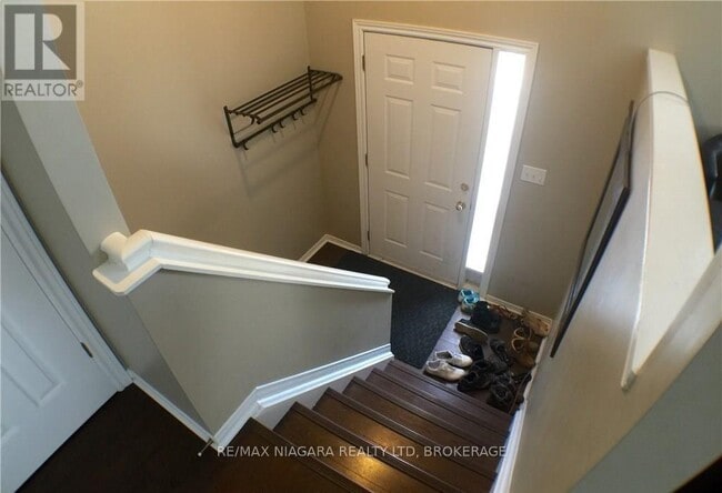 Building Photo - 138 Carlton St