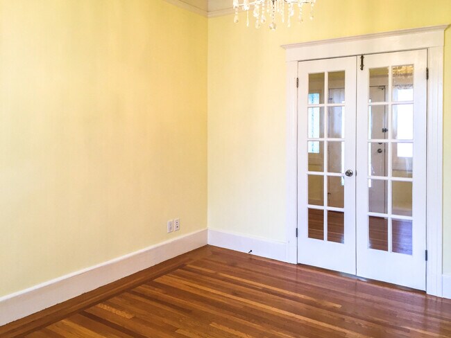 Dining Room - 638 8th Ave