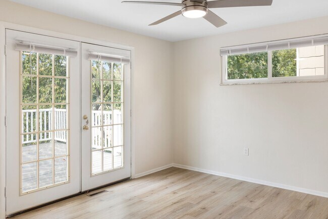 Foto del edificio - Recently Updated 3 Bedroom House In Mt. Wa...
