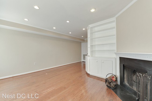 Building Photo - 1 br, 1 bath House - 30 15th St NE  Unit 30