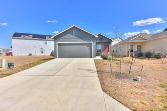 Building Photo - 605 Rancho Del Cielo Lp