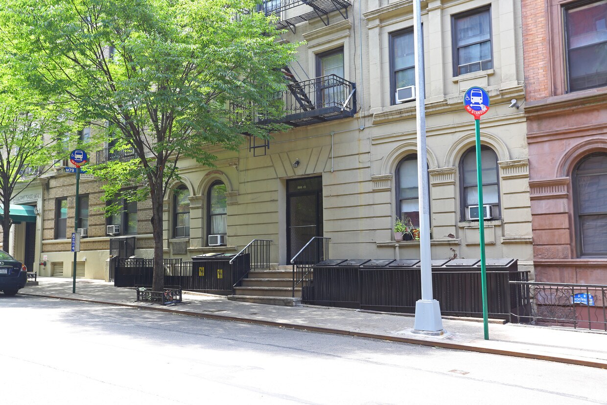 Foto del edificio - 172-174 W 81st St