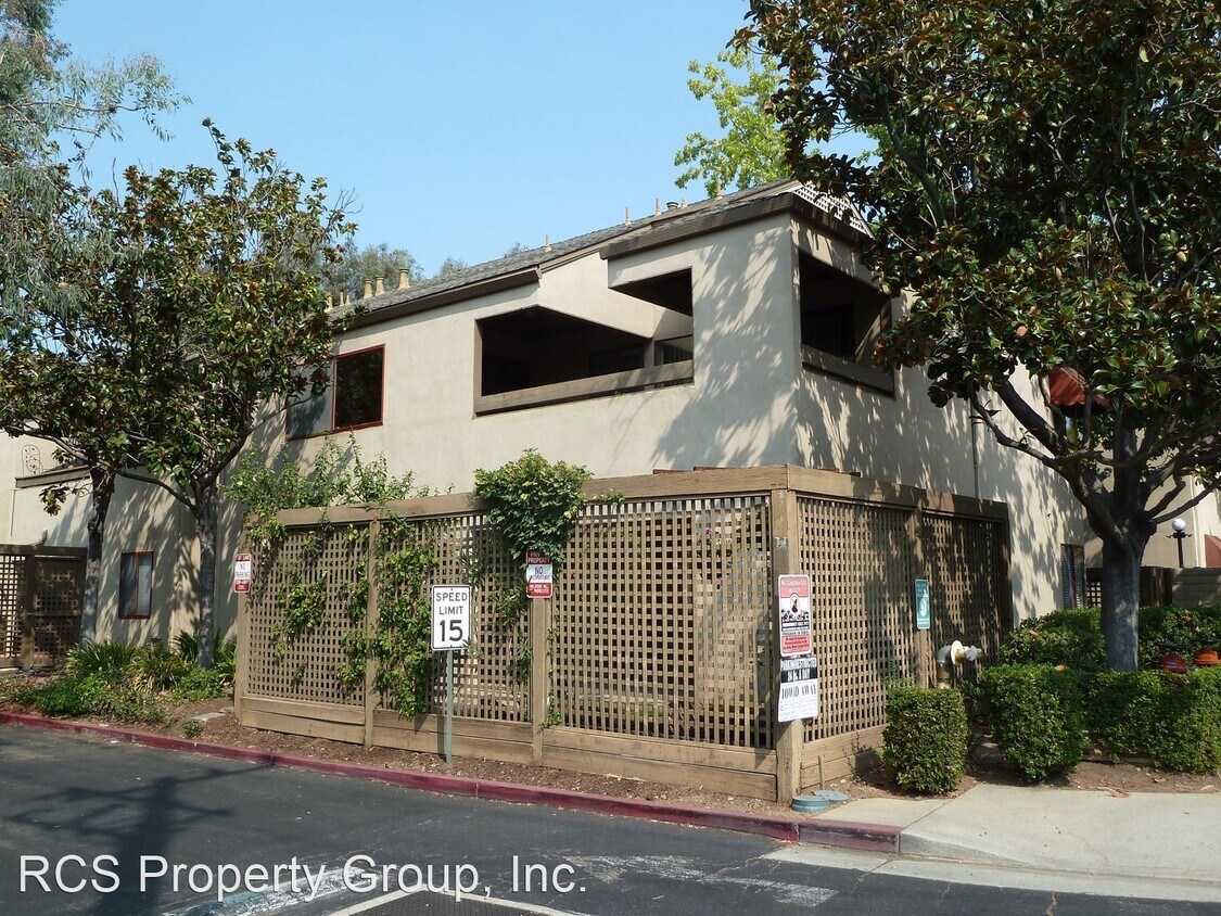 Primary Photo - 2 br, 2 bath House - 439 Alberto Way A103