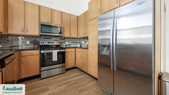 Foto del edificio - 1550 N Raleigh St