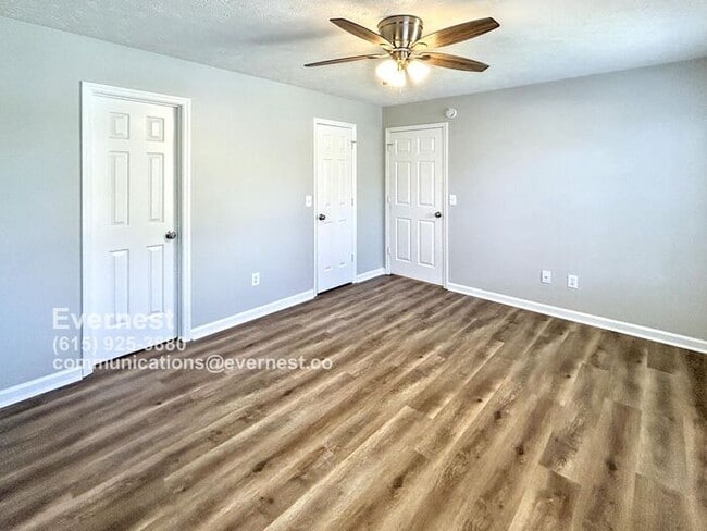 Building Photo - Adorable 3-Bedroom, 2-Bathroom Home in a C...