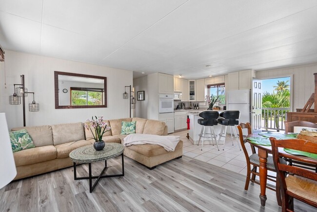 Foto del edificio - Ohana Island Retreat: 2BR Coastal Escape w...