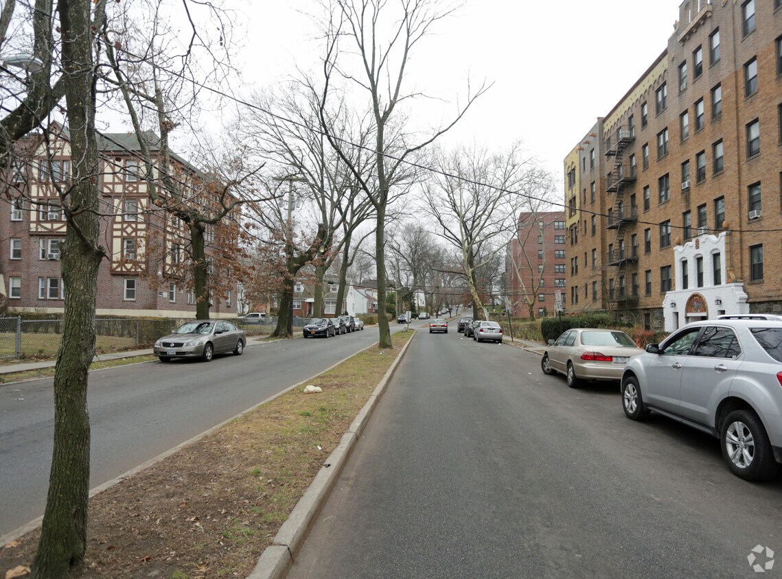Foto del edificio - 56 Sheridan Ave