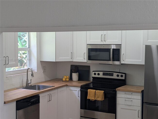 Foto del edificio - 130 NW 85th St