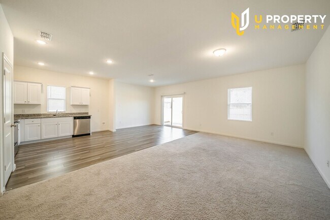 Foto del edificio - 808 Juniper St