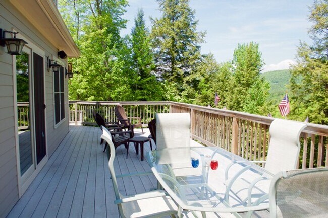 Foto del edificio - Large Private Furnished 4 Bed Winter Seasonal in Thornton- Close to Skiing! $2550/mo