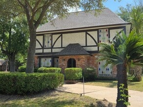 Building Photo - 14203 Burgoyne Rd