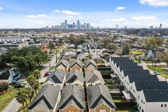 Foto del edificio - 4609 Sharman St
