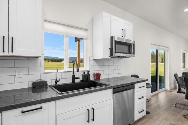 Foto del edificio - 15 Sandy Hl Ter