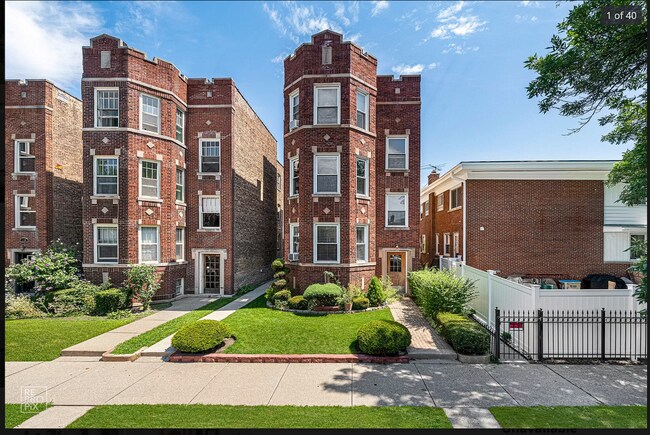Foto del edificio - 5413 N Artesian Ave