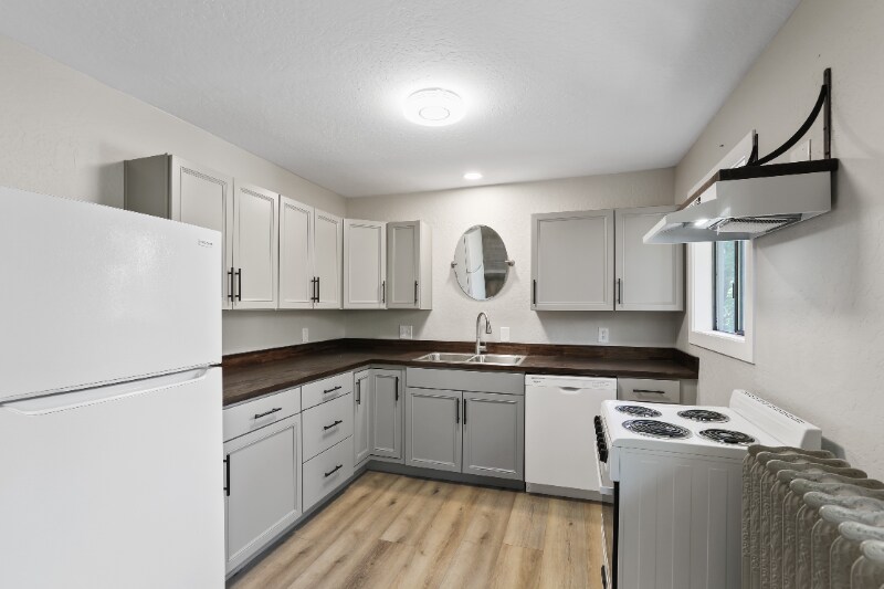 Foto principal - 2109 W Pacific Ave