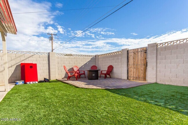 Foto del edificio - 8447 E Sheridan St