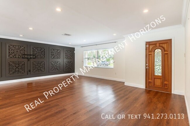 Foto del edificio - 2224 Tinker St