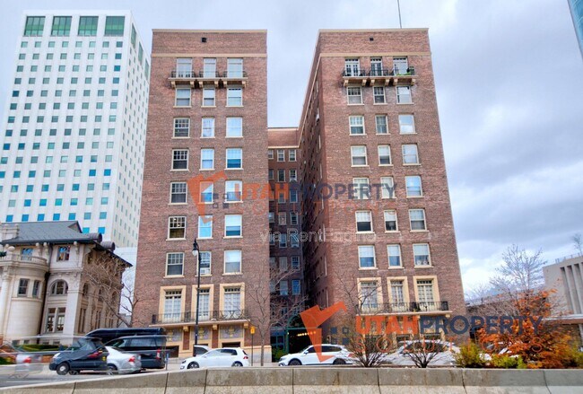 Building Photo - 29 S State St