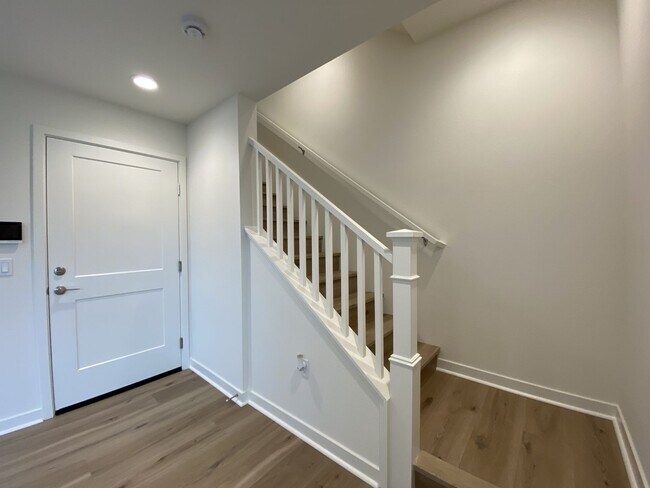 Building Photo - New Build 3bd/3bth in Coral Ridge Communit...
