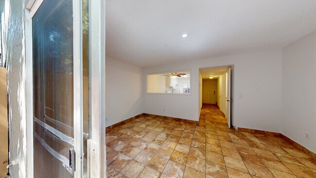 Building Photo - 18235 Happy Ln