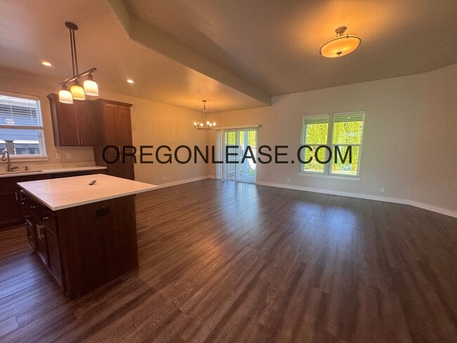 Building Photo - 3 Bedrooms | 2 Bathrooms | 1,800 Sq. Ft. |...