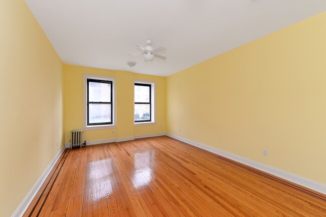 Building Photo - 8384 116th St