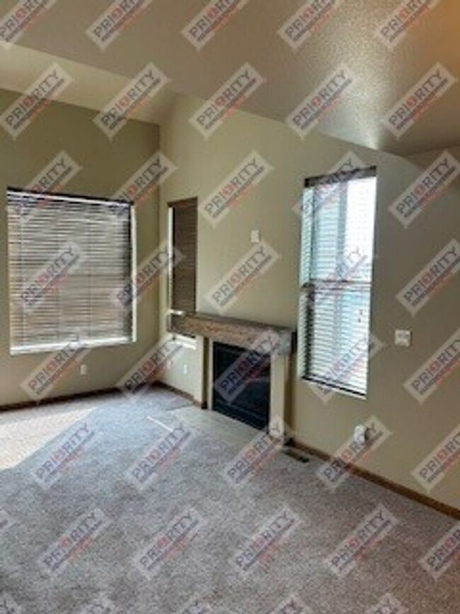 Foto del edificio - Spacious Home with Everything You’re Looki...