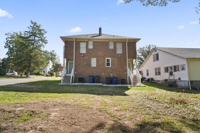 Photo - 2842 Bon Air Ave Townhome