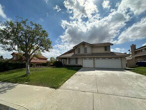 Building Photo - 137 Sandpoint Ln