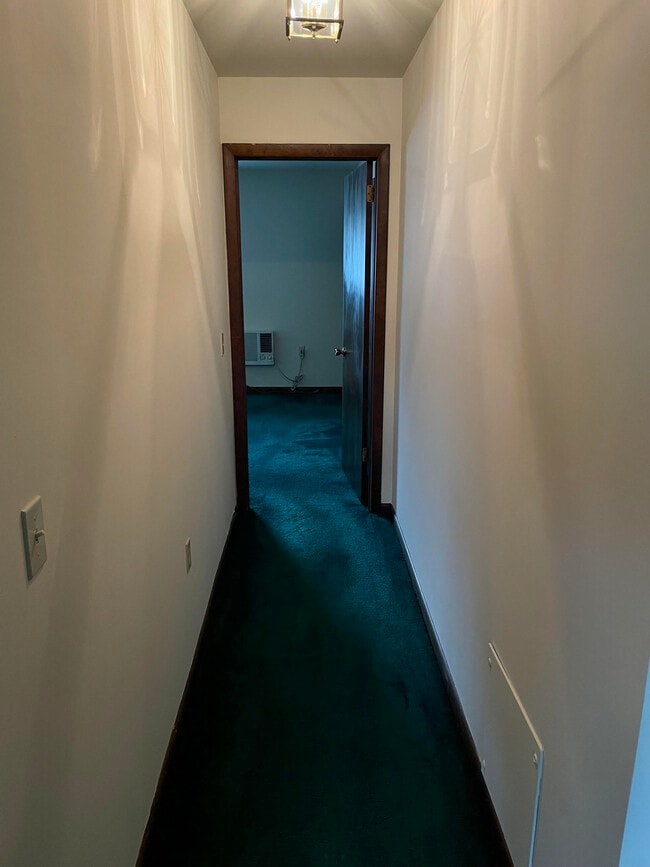 Hall - 411 Davis St
