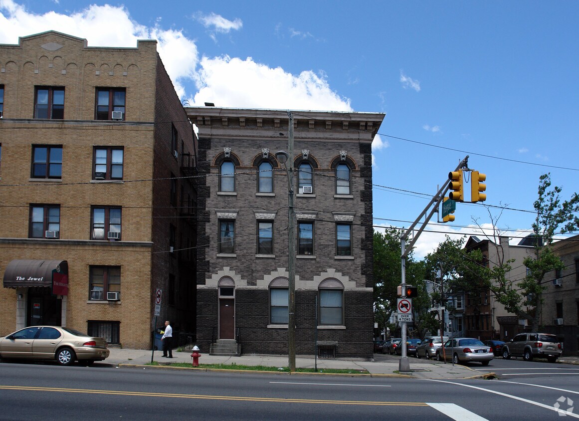 Building Photo - 3697 John F Kennedy Blvd