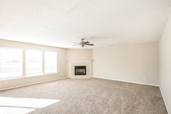 Building Photo - 10695 Coyote Run