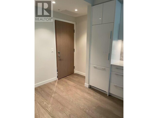Photo du bâtiment - 5608-5608 Berton Ave