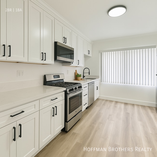 Building Photo - 2278 W Adams Blvd