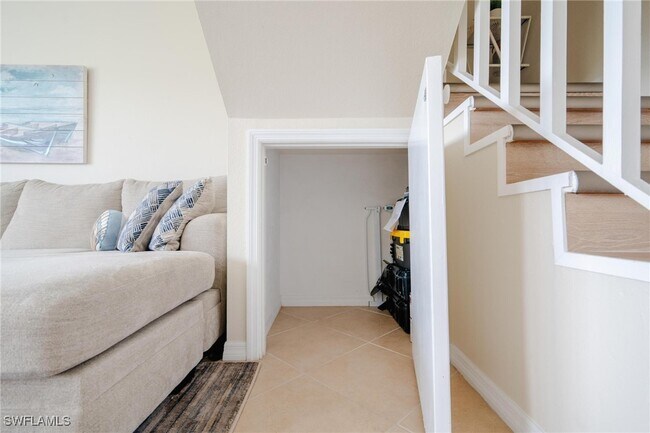 Building Photo - 25480 Cockleshell Dr