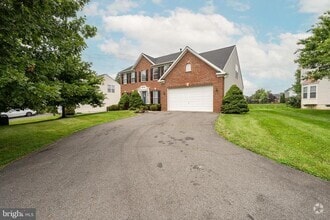 Building Photo - 42038 Cherish Ct