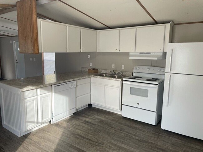 Foto del edificio - 3 Bed 2 Bath Haughton Home