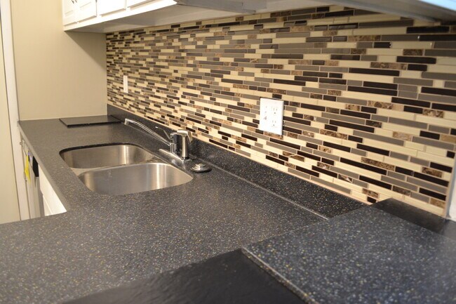 Foto del edificio - 7311 Trotter Ln D